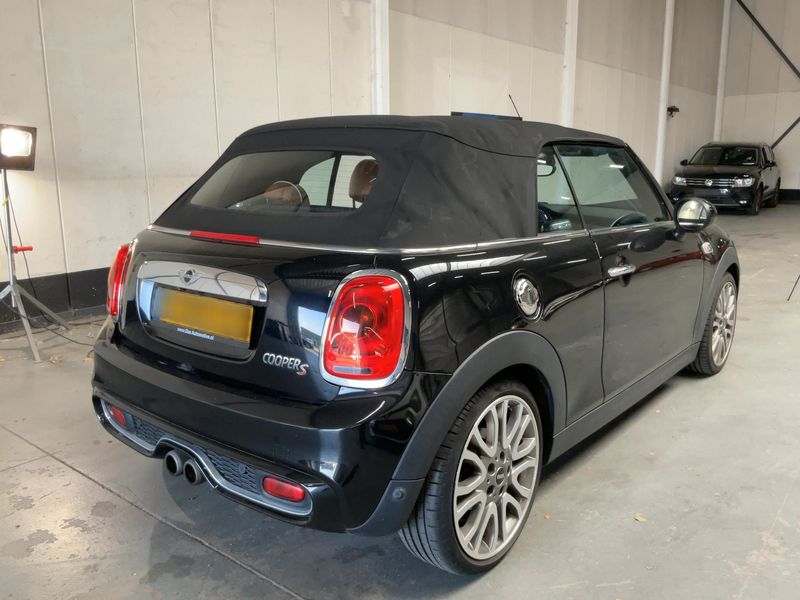 MINI Cabrio Cooper S — zdjęcie 6