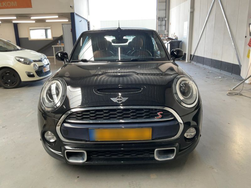 MINI Cabrio Cooper S — zdjęcie 9