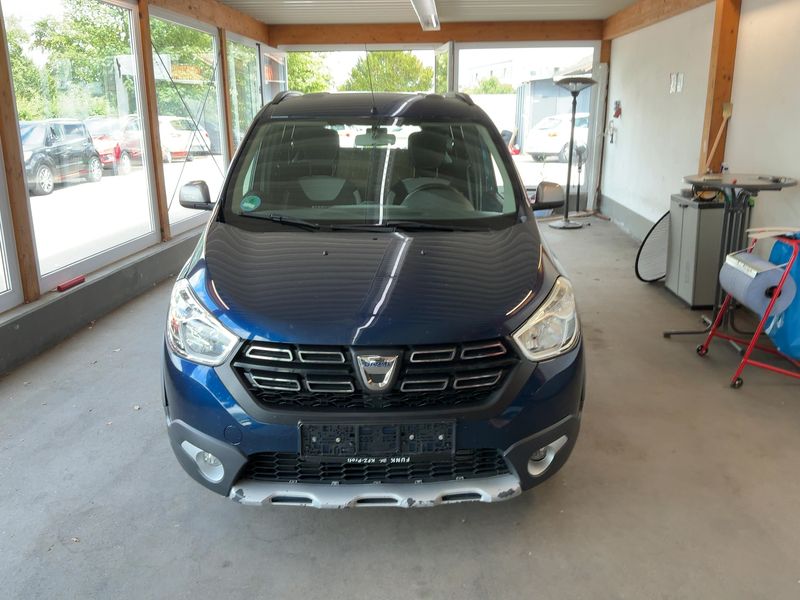 Dacia Lodgy 1.2 TCe Stepway — zdjęcie 9