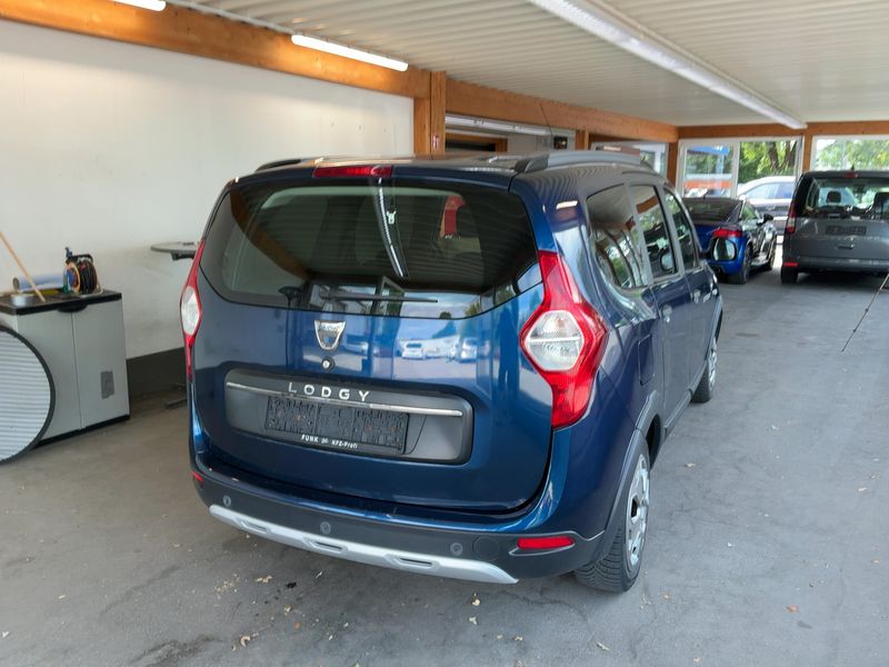 Dacia Lodgy 1.2 TCe Stepway — zdjęcie 6