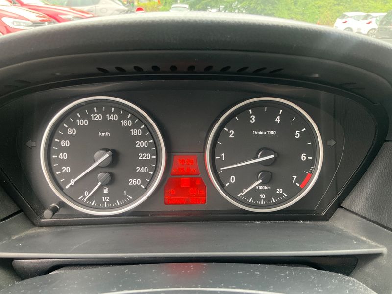 BMW 5er 523i 2008 – снимка 4