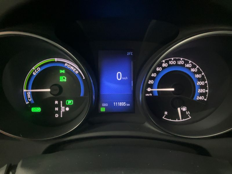 Toyota Auris Touring Sports 1.8 Hybrid Team D — zdjęcie 13
