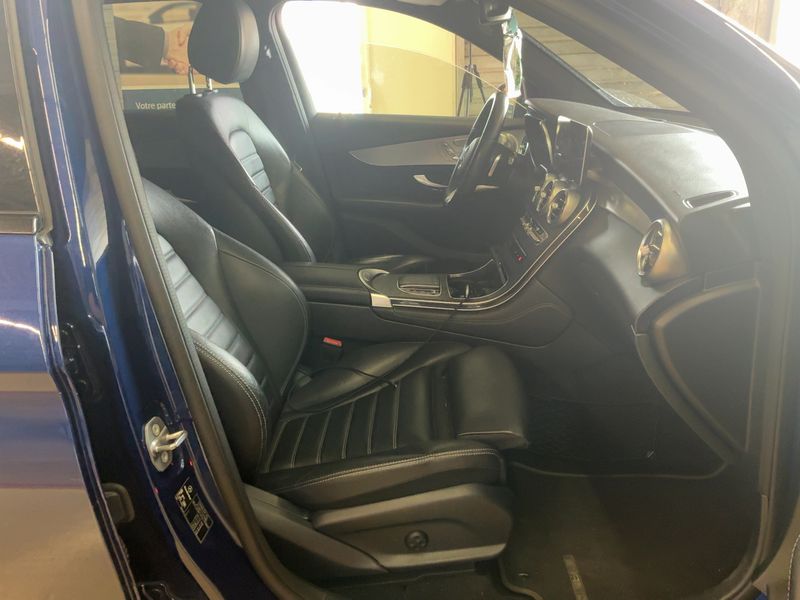 Mercedes-Benz GLC-Klasse GLC 300 d 4Matic AMG Line — zdjęcie 11