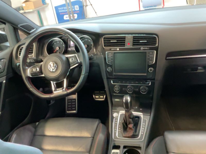 Volkswagen Golf VII 2.0 TFSI GTI "Performance" BlueMotion Tech — zdjęcie 12