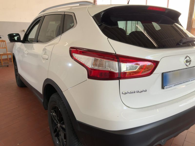 Nissan Qashqai 1.2 N-Connecta — zdjęcie 3