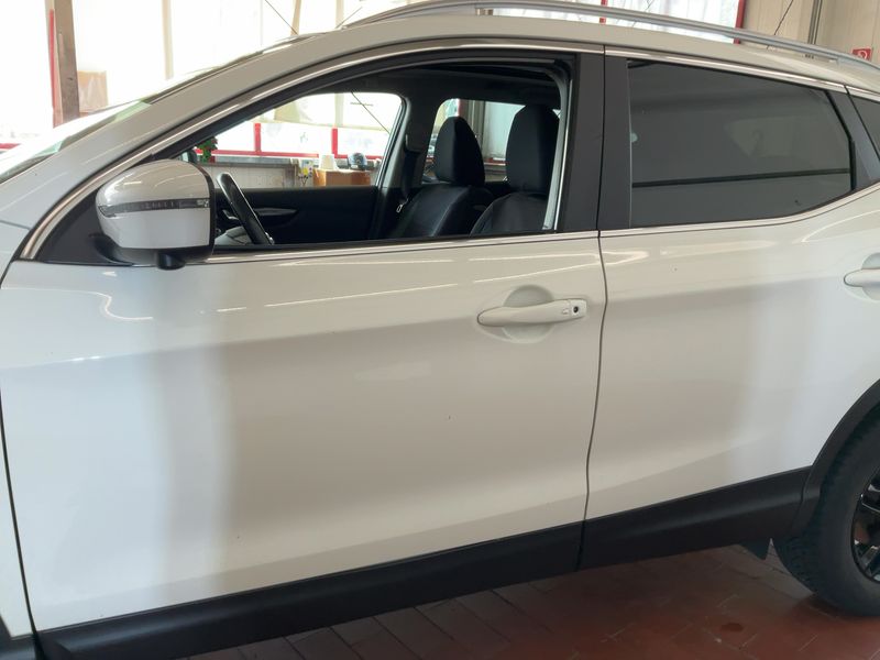 Nissan Qashqai 1.2 N-Connecta — zdjęcie 4