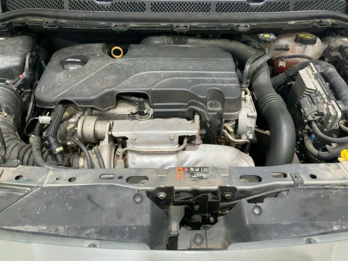 Opel Astra 2018 — photo 56