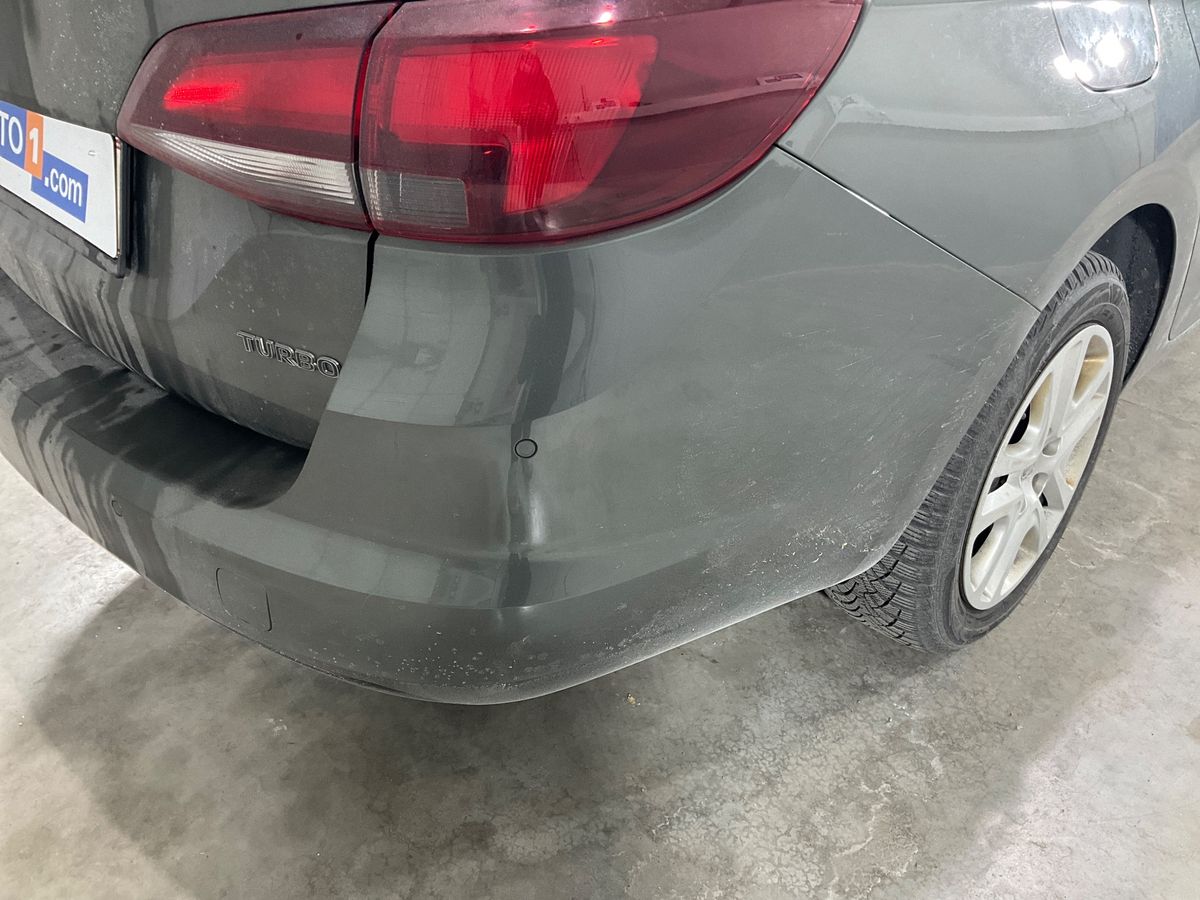 Opel Astra 2018 — photo 52