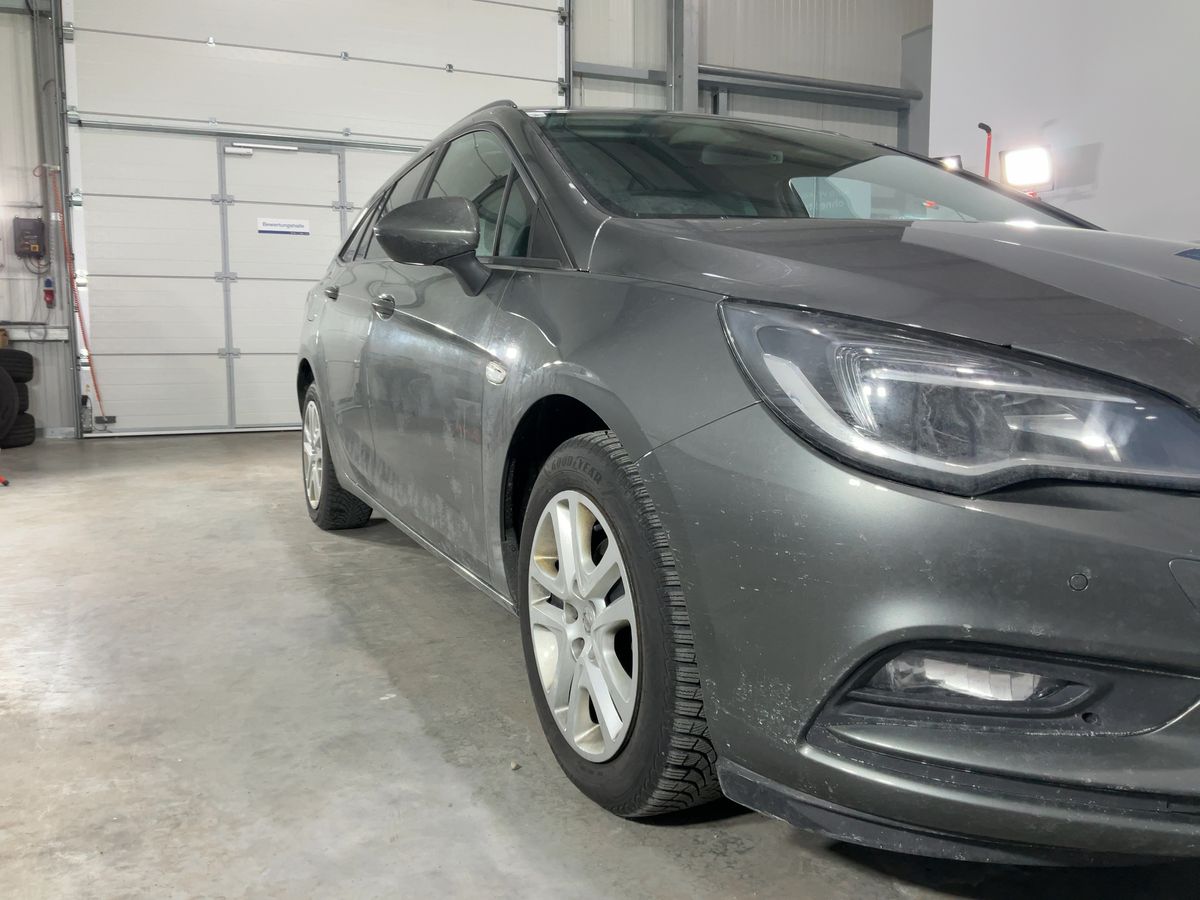 Opel Astra 2018 — photo 12