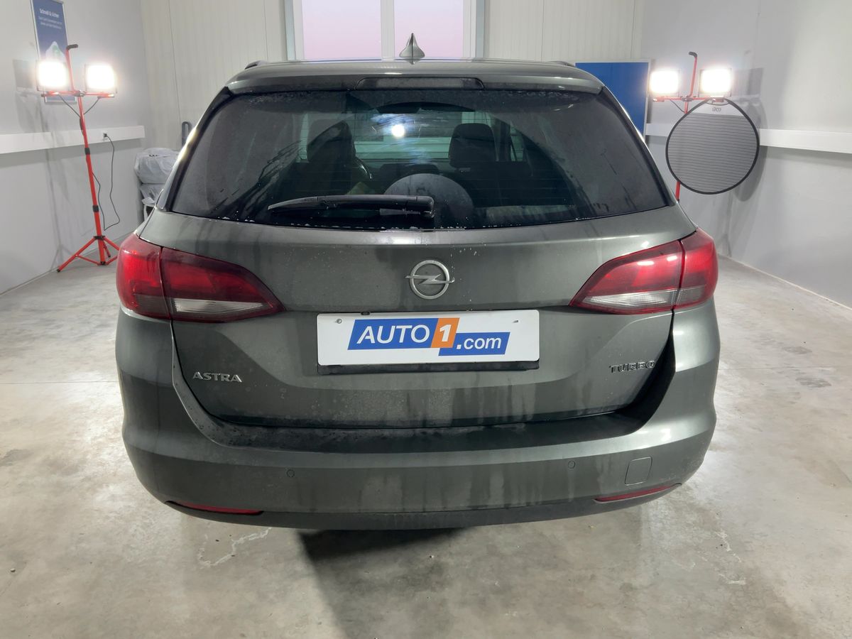 Opel Astra 2018 — photo 8