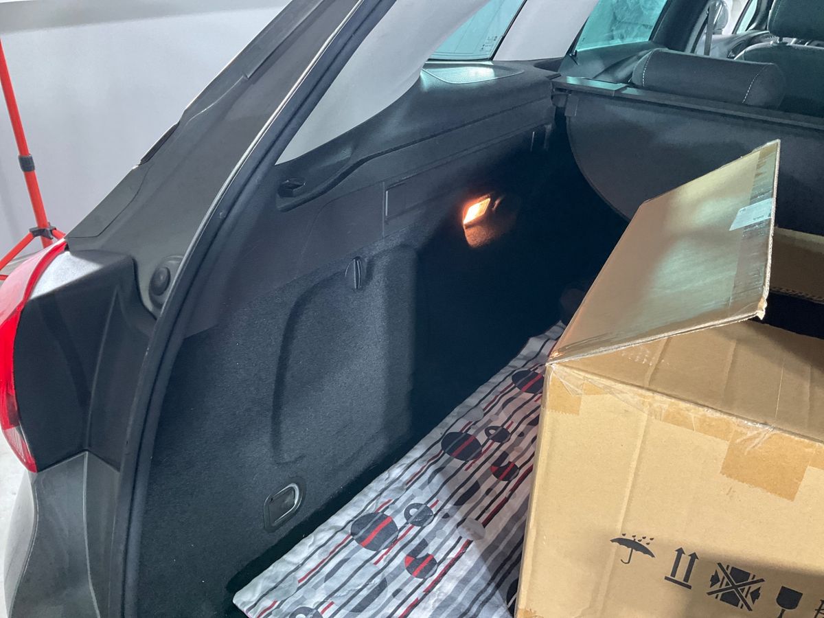 Opel Astra 2018 — photo 36