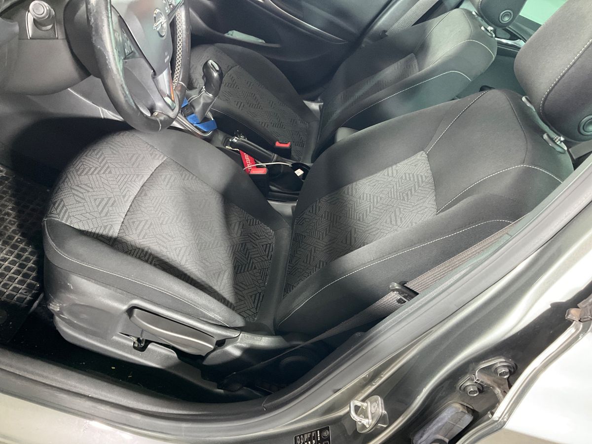 Opel Astra 2018 — photo 42