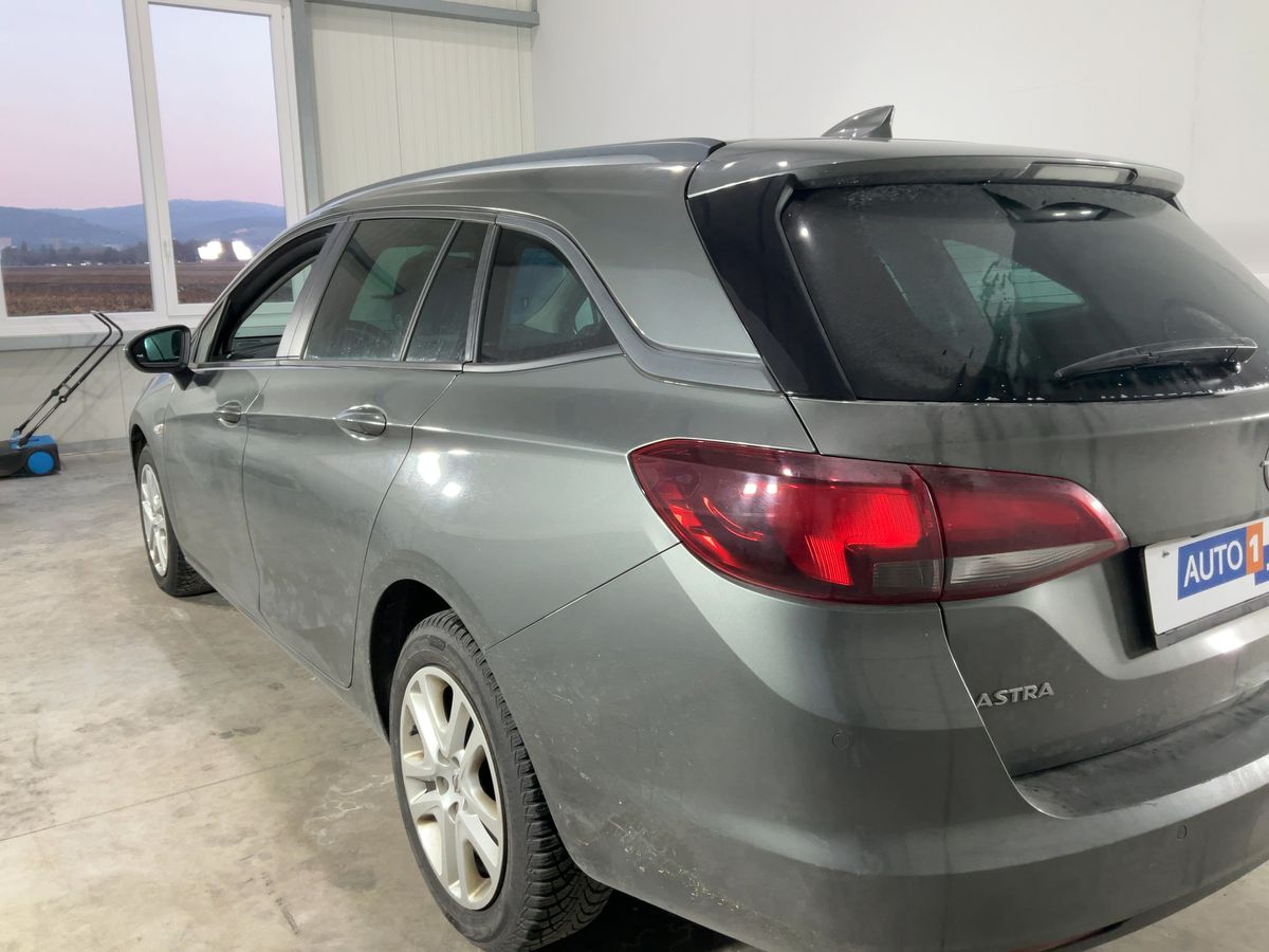 Opel Astra 2018 — photo 7