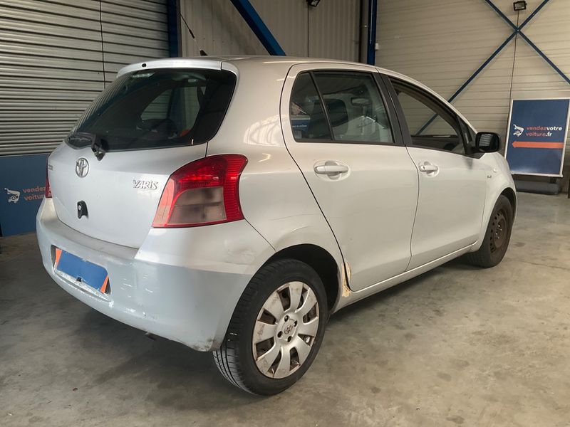 Toyota Yaris 1.4 D-4D Luna 2007 – снимка 2