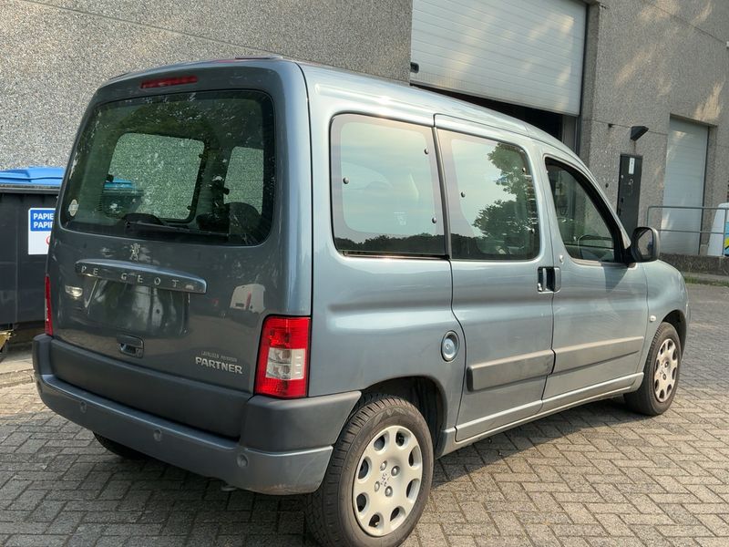 Peugeot Partner 1.4 Filou 2008 – снимка 8