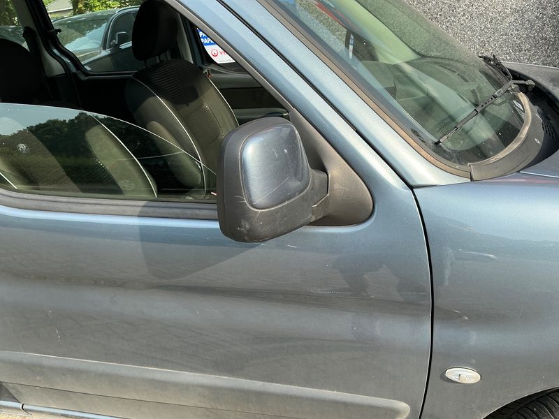 Peugeot Partner 1.4 Filou 2008 – снимка 23