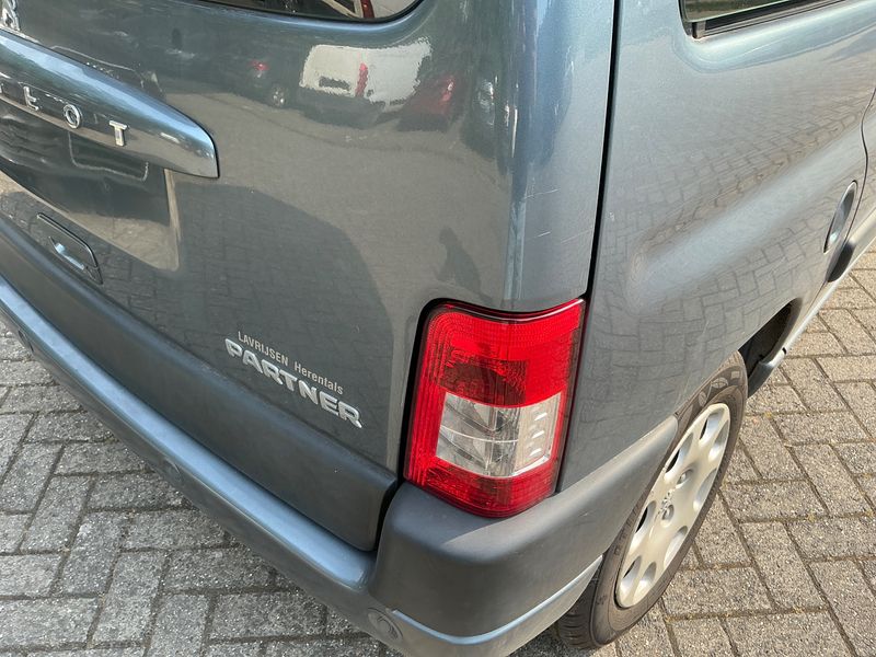 Peugeot Partner 1.4 Filou 2008 – снимка 38