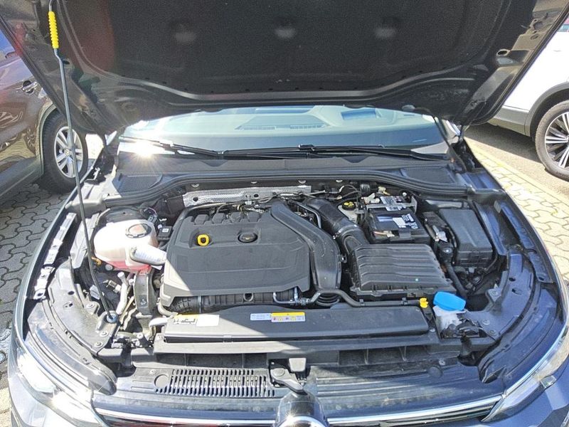 Volkswagen Golf VIII 1.5 TSI ACT Active — zdjęcie 7
