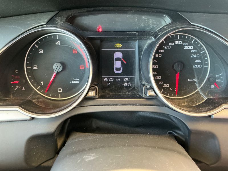 Audi A5 2.7 V6 TDI — zdjęcie 13