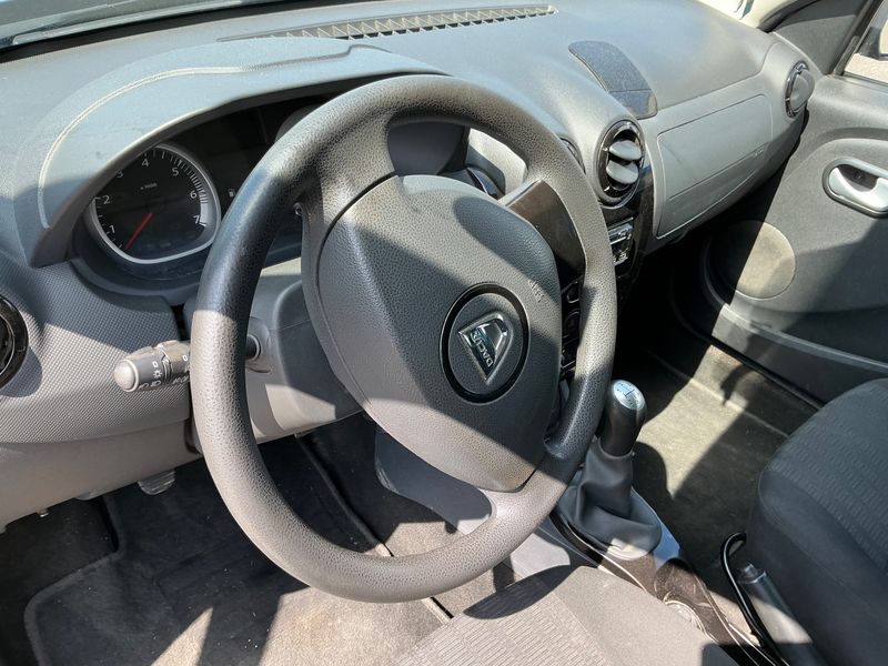 Dacia Duster 1.5 dCi Lauréate 4x2 2010 – снимка 42