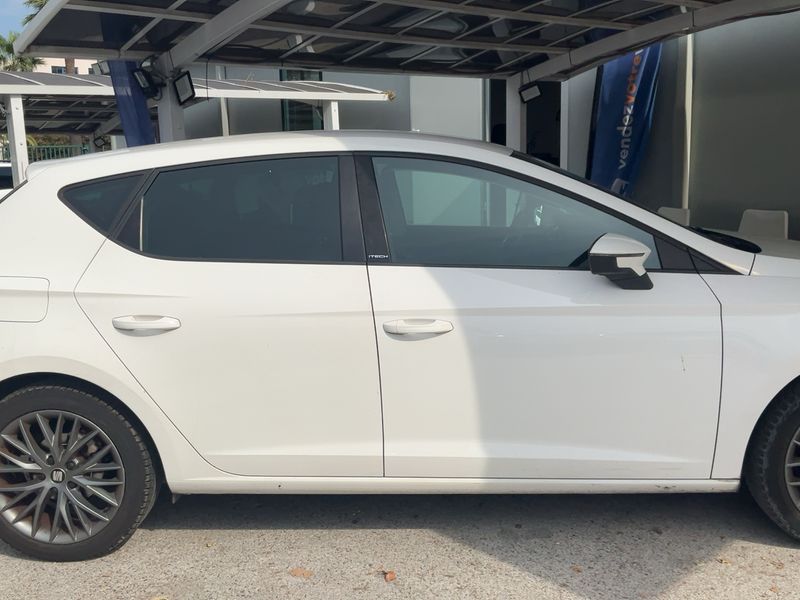Seat Leon 2.0 TDI I-Tech — zdjęcie 7