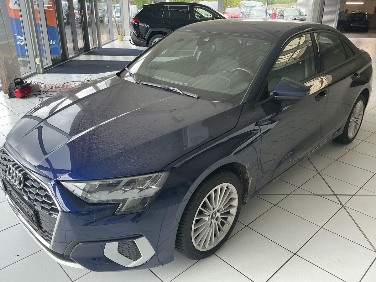 Audi A3 2022 — photo 1
