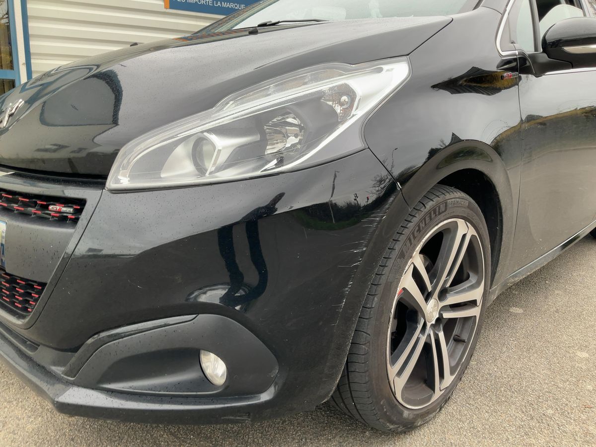 Peugeot 208 1.2 e-THP GT Line