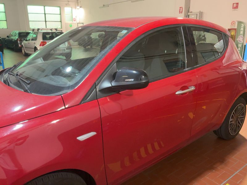 Lancia Ypsilon 1.2 LPG Gold — zdjęcie 4