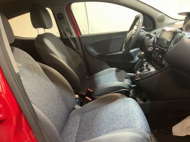 Lancia Ypsilon 1.2 LPG Gold — zdjęcie 11