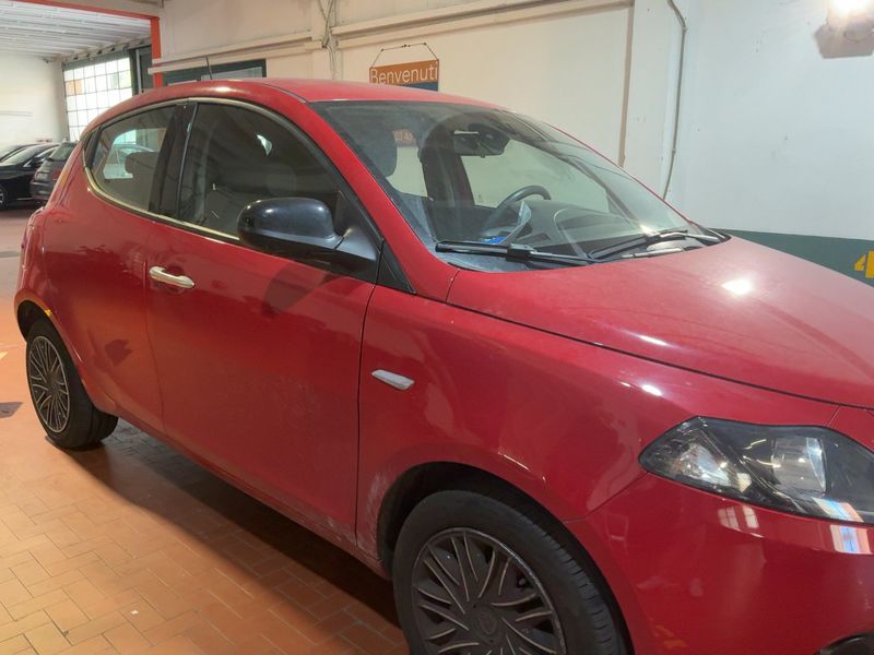 Lancia Ypsilon 1.2 LPG Gold — zdjęcie 8