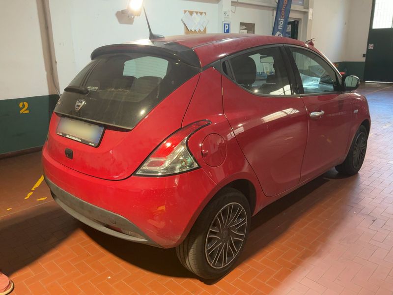 Lancia Ypsilon 1.2 LPG Gold — zdjęcie 6
