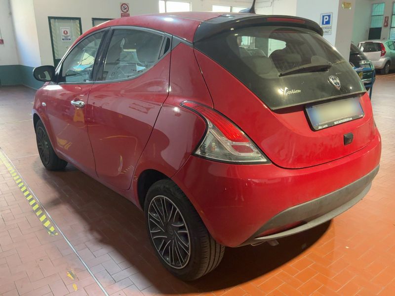 Lancia Ypsilon 1.2 LPG Gold — zdjęcie 3
