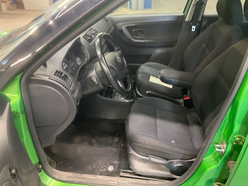 Skoda Fabia 1.2 TSI Elegance 2012 – снимка 3