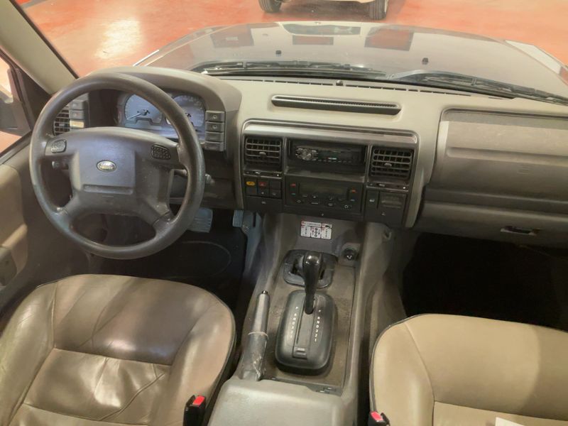 Land Rover Discovery 2.5 Turbodiesel TD5 — zdjęcie 12