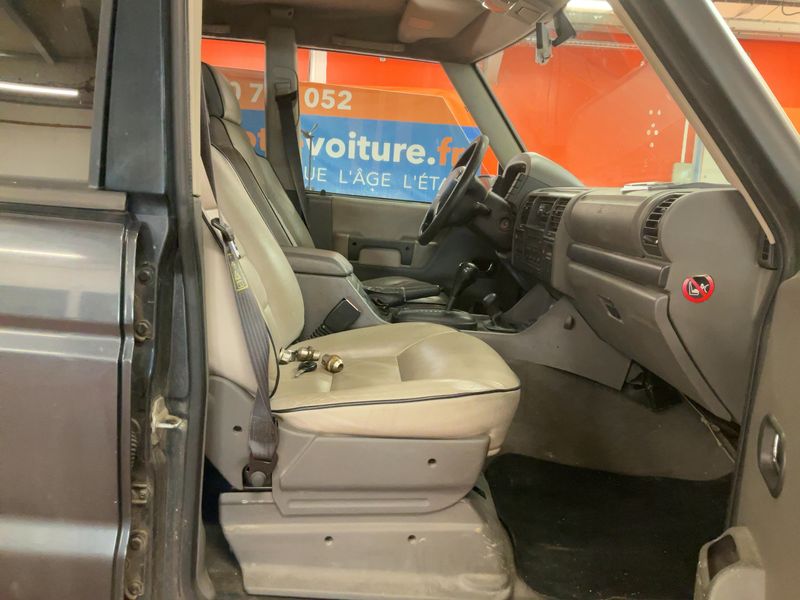 Land Rover Discovery 2.5 Turbodiesel TD5 — zdjęcie 11
