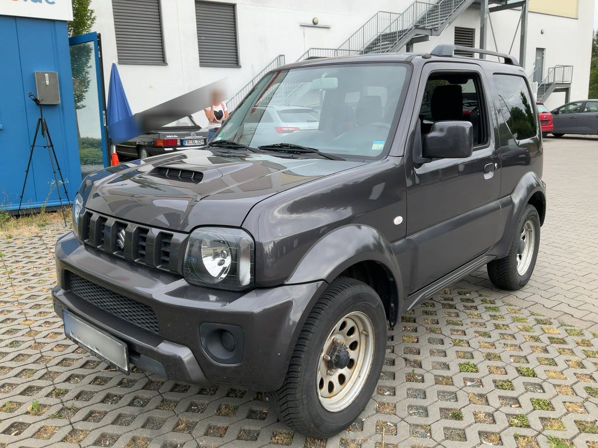 Suzuki Jimny 2017 — photo 1
