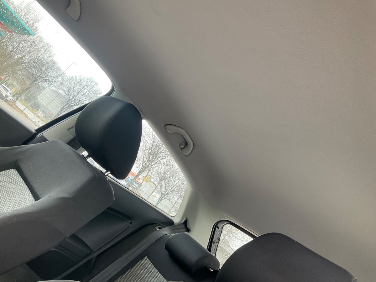 Volkswagen Polo 2010 — photo 44