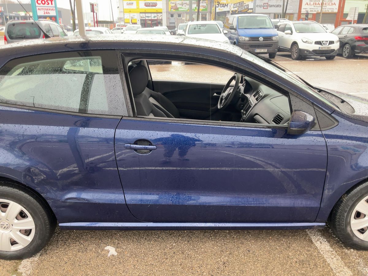 Volkswagen Polo 2010 — photo 11
