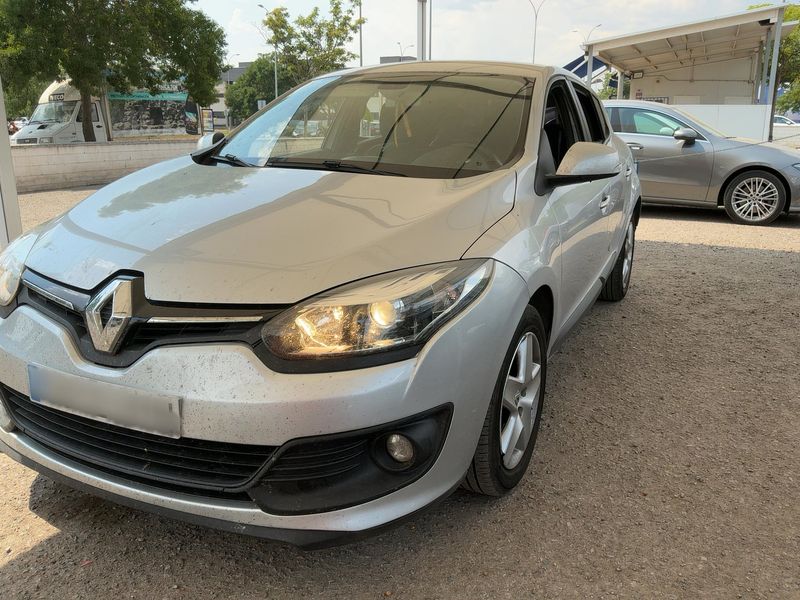 Renault Megane 1.5 dCi Business 2014 – снимка 2
