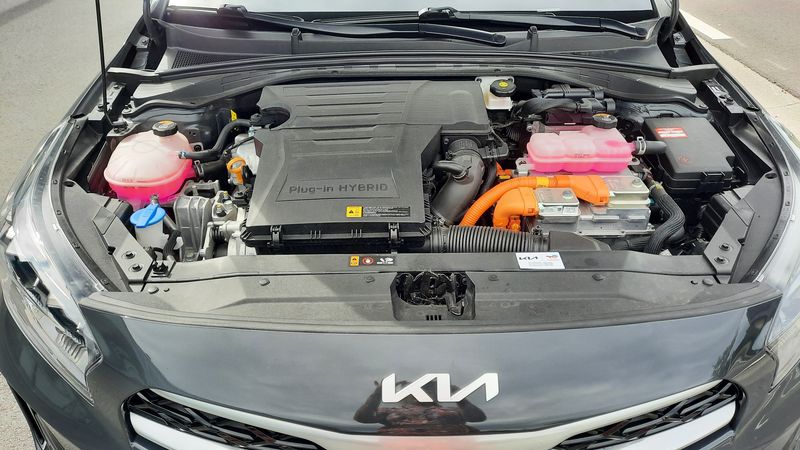 Kia XCeed 1.6 Plug-in Hybrid Spirit — zdjęcie 8