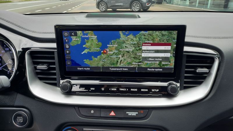 Kia XCeed 1.6 Plug-in Hybrid Spirit — zdjęcie 13
