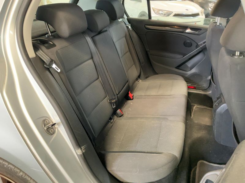 Volkswagen Golf VI 1.6 TDI Comfortline BlueMotion Tech — zdjęcie 14