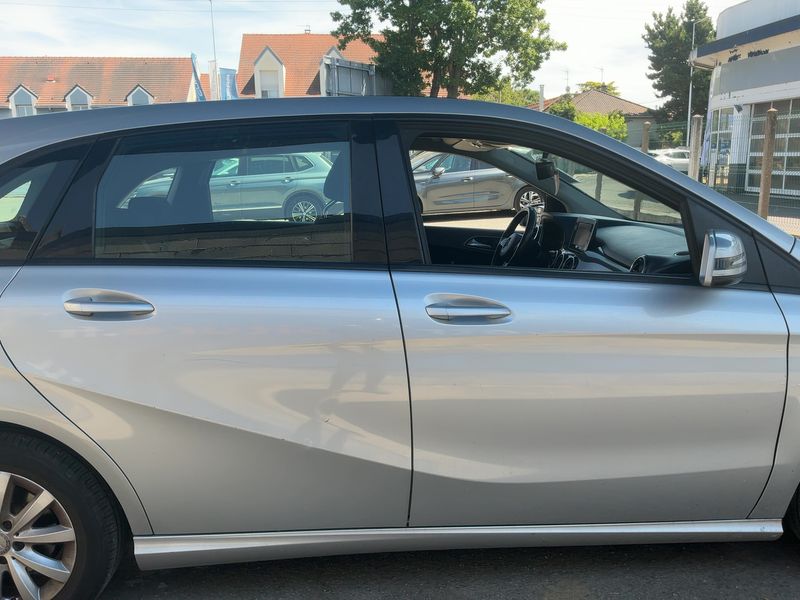 Mercedes-Benz B-Klasse B 180 CDI — zdjęcie 7