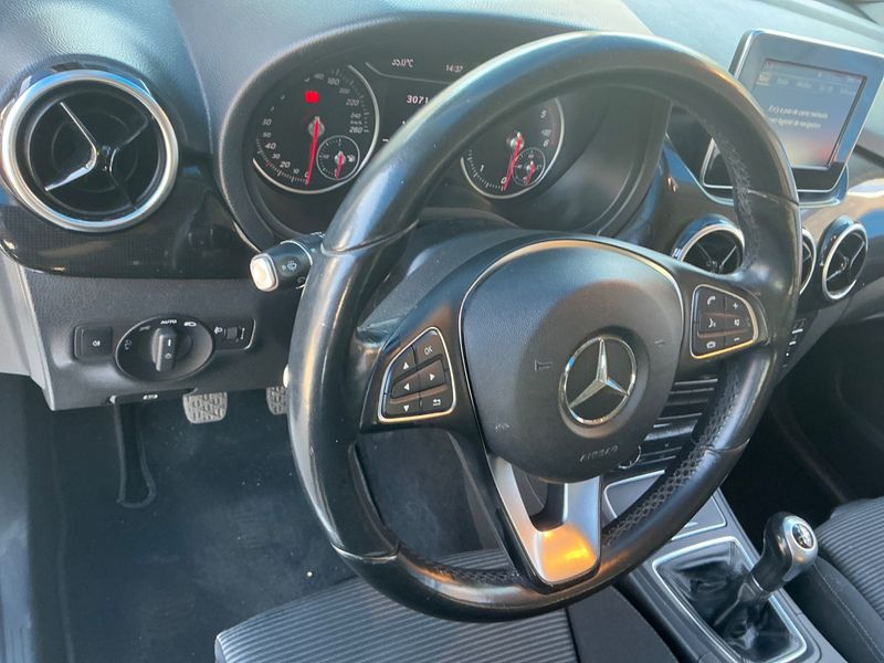 Mercedes-Benz B-Klasse B 180 CDI 2015 – снимка 25