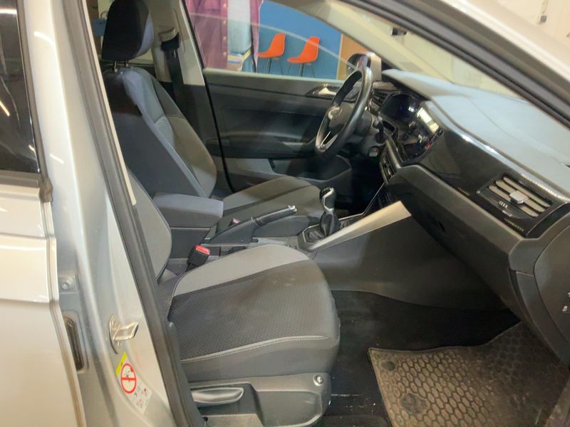 Volkswagen Taigo 1.0 TSI Life — zdjęcie 11