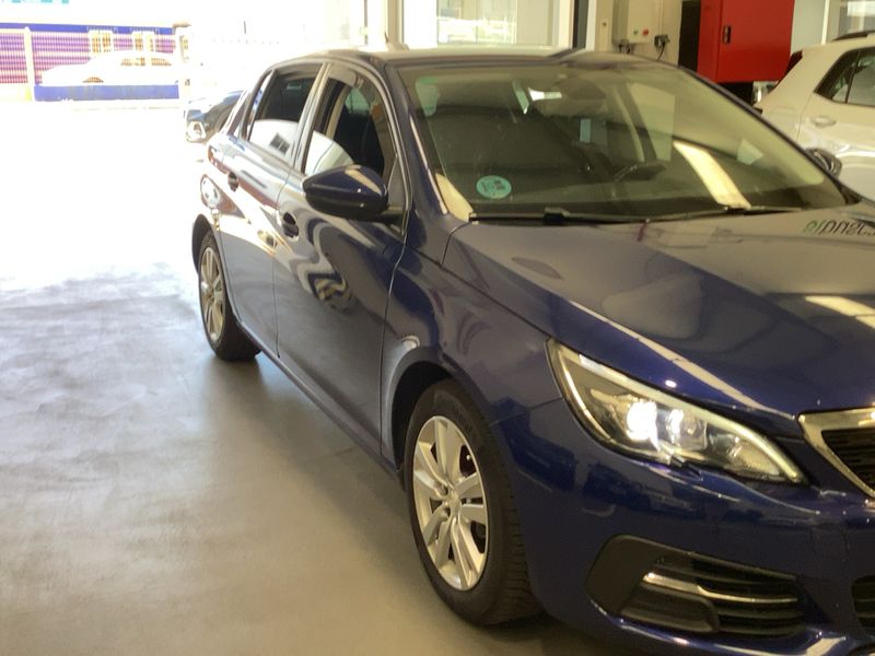 Peugeot 308 1.6 Blue-HDi Active 2018 – снимка 12