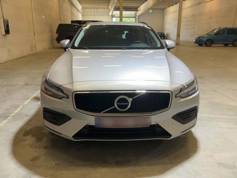 Volvo V60 2.0 B4 Mild-Hybrid 2021 – снимка 14