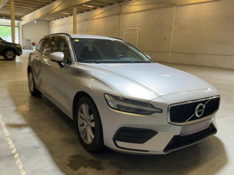Volvo V60 2.0 B4 Mild-Hybrid 2021 – снимка 12