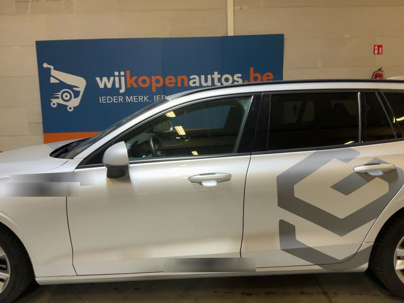 Volvo V60 2.0 B4 Mild-Hybrid 2021 – снимка 4