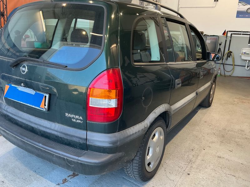 Opel Zafira 1.8 Comfort 1999 – снимка 2